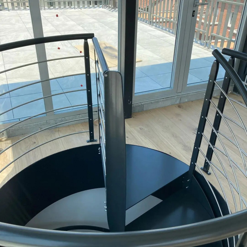 Escalera Metálica Personalizad - Interior Design Open Space reseña y precio
